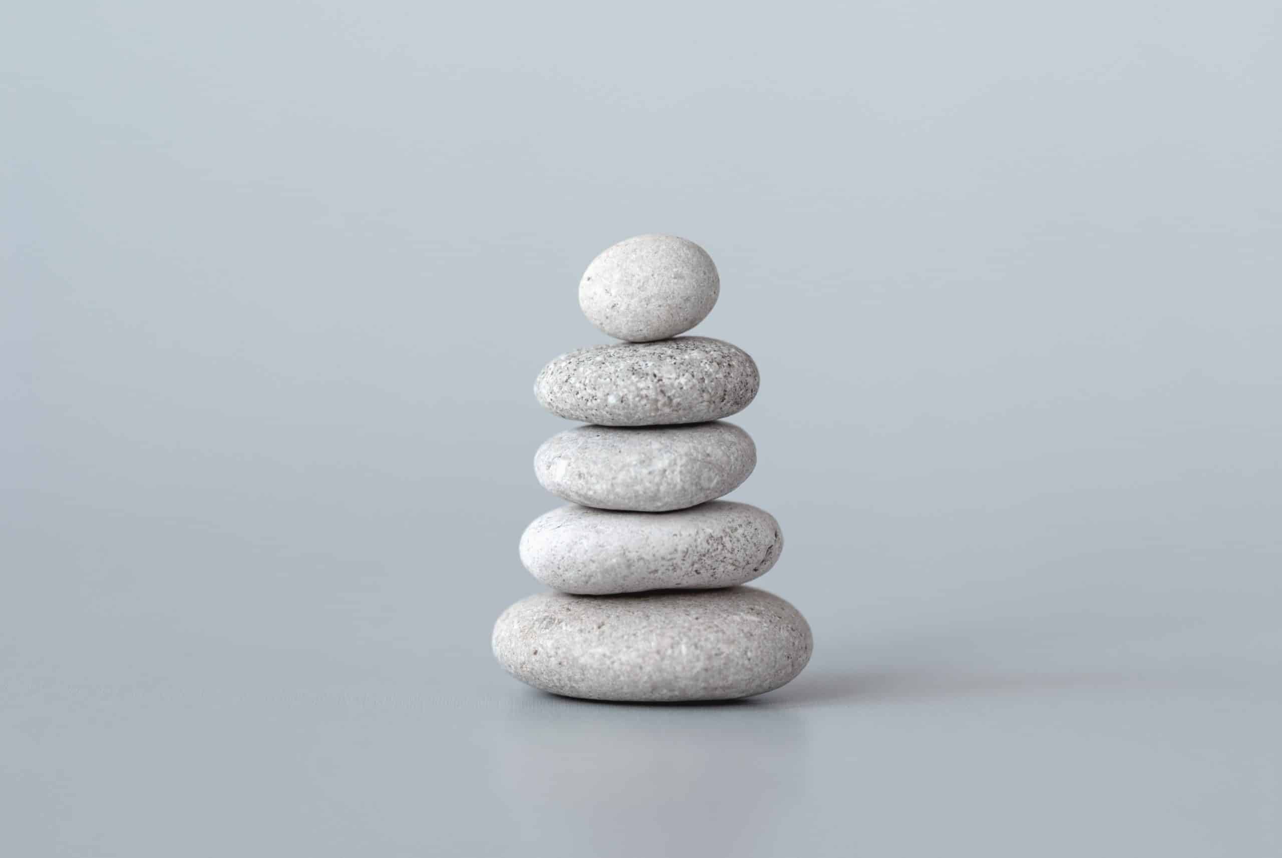 Les bienfaits de la méditation pour une vie équilibrée : découvrez les conseils de Fumanchuu